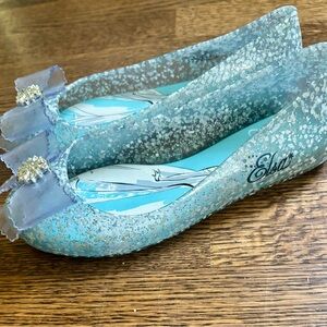 Girls Mini Melissa Elsa shows size 12 never worn